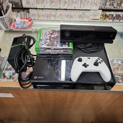 Xbox One One Controller Kinet Cables And 3 Games 