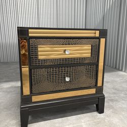 Wooden Crocodile Mirrored Nightstand 