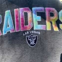 Women raider sweater size : medium