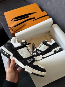 Louis Vuitton Trainer shoes