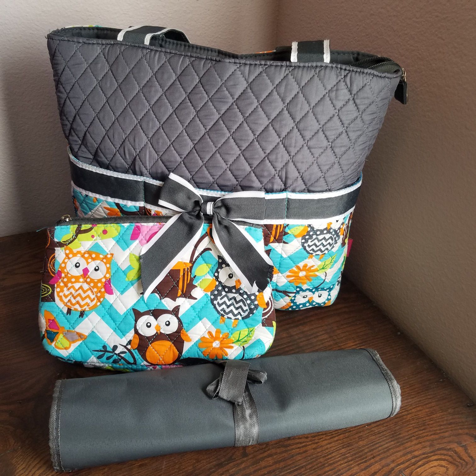 Owl diaper bag with size 2 diapers