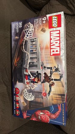 LEGO Marvel Spider-Man vs. Doc Ock Subway Train Scene