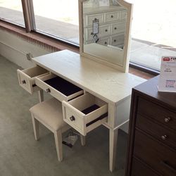 Robbinsdale 3pc Vanity Set