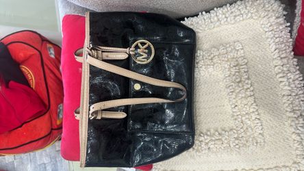 Authentic MK Purse 👜