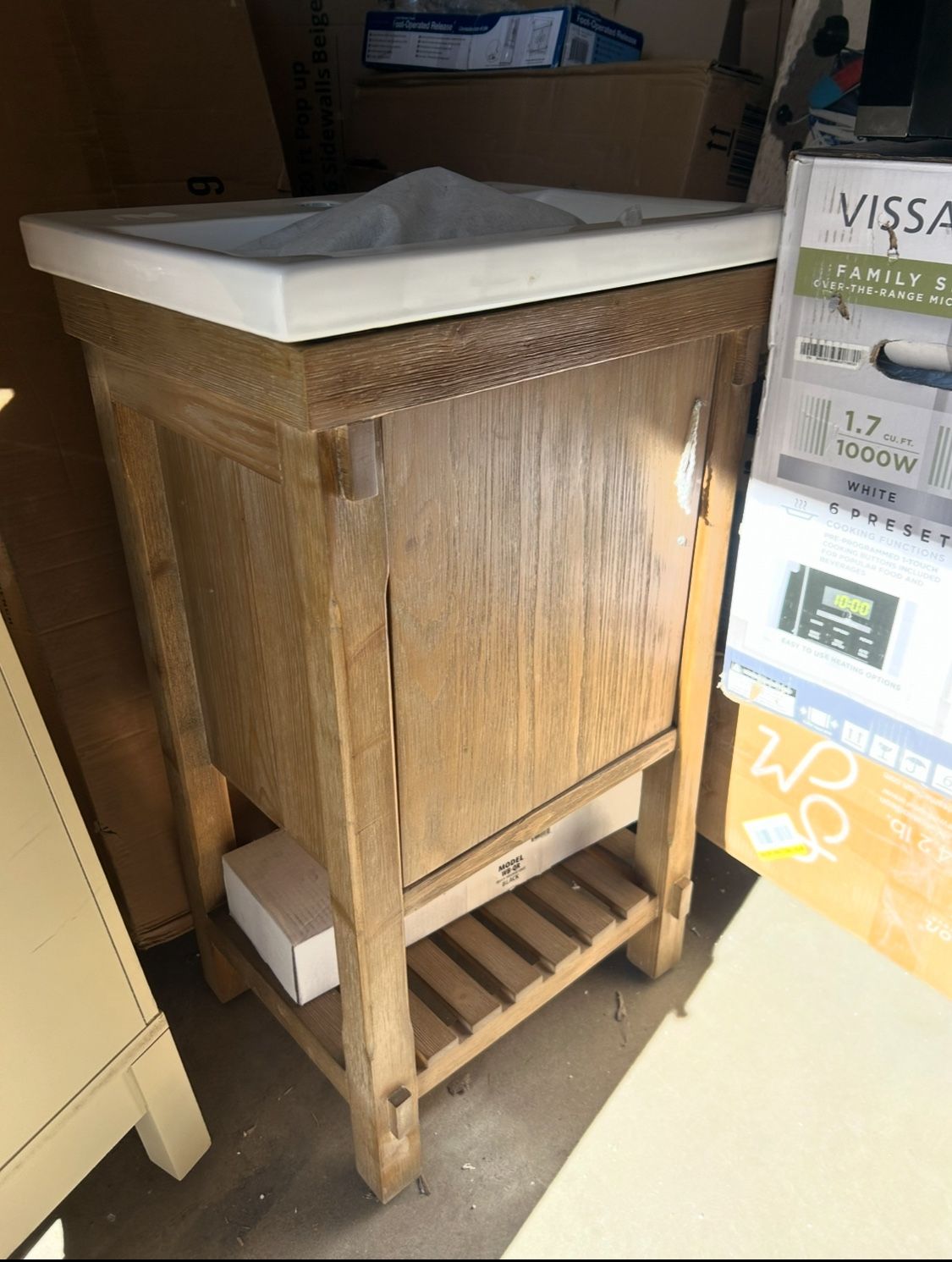 NEW 18” TOP OF THE LINE BATHROOM VANITY