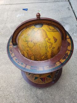 VINTAGE ITALIAN ZODIAC GLOBE  BAR FLOOR STYLE HAND CRAFTED ART DECO  1950S