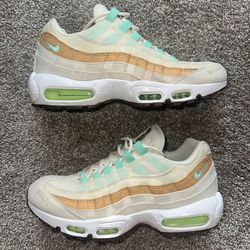 Nike Air Max 95 NRG Pineapple Size 9.5