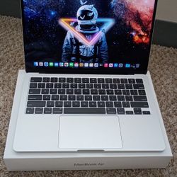 MacBook Air M3
