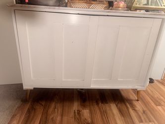 Console storage piece