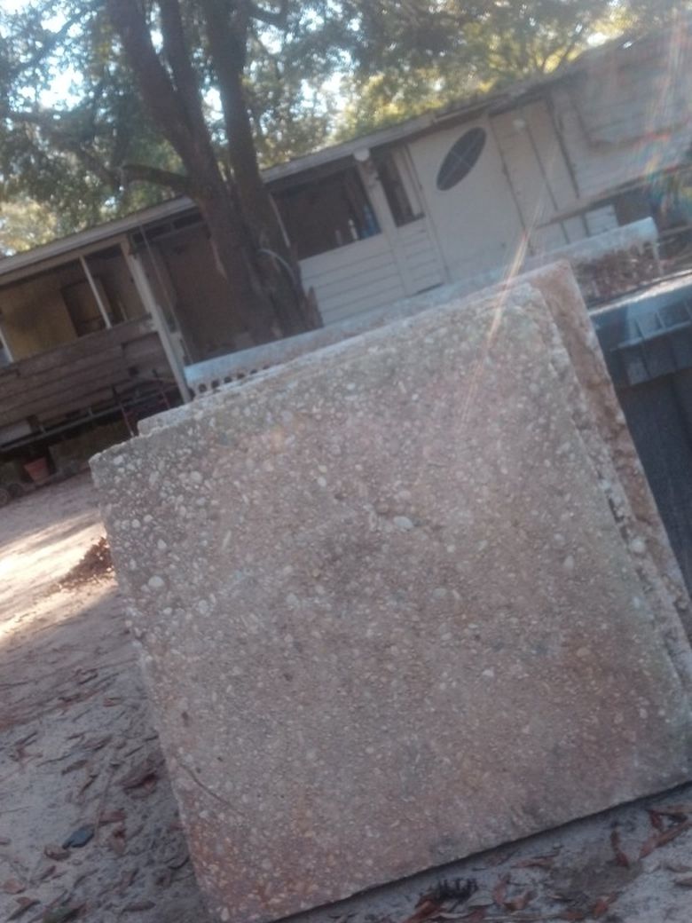 (4) Concrete Steps/ Slabs