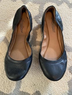 Lucky brand flats barely worn size 8