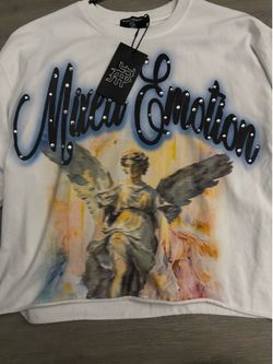 Mixed emotions angel crop tee size small