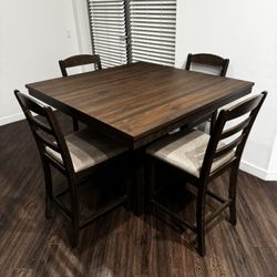 Dinning Table Set - Need It Gone By 3/26