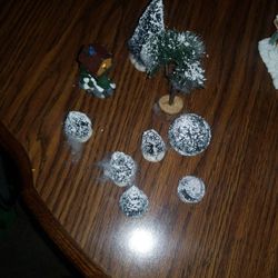 Christmas Decorations Figures 