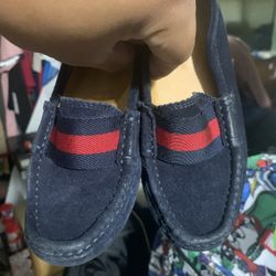 Authentic Gucci loafers size 27/10k kids