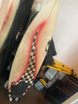 5’11” sharp eye surfboard