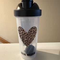 Brand New Steve Madden Shaker Bottle with Mixer Ball 24 oz