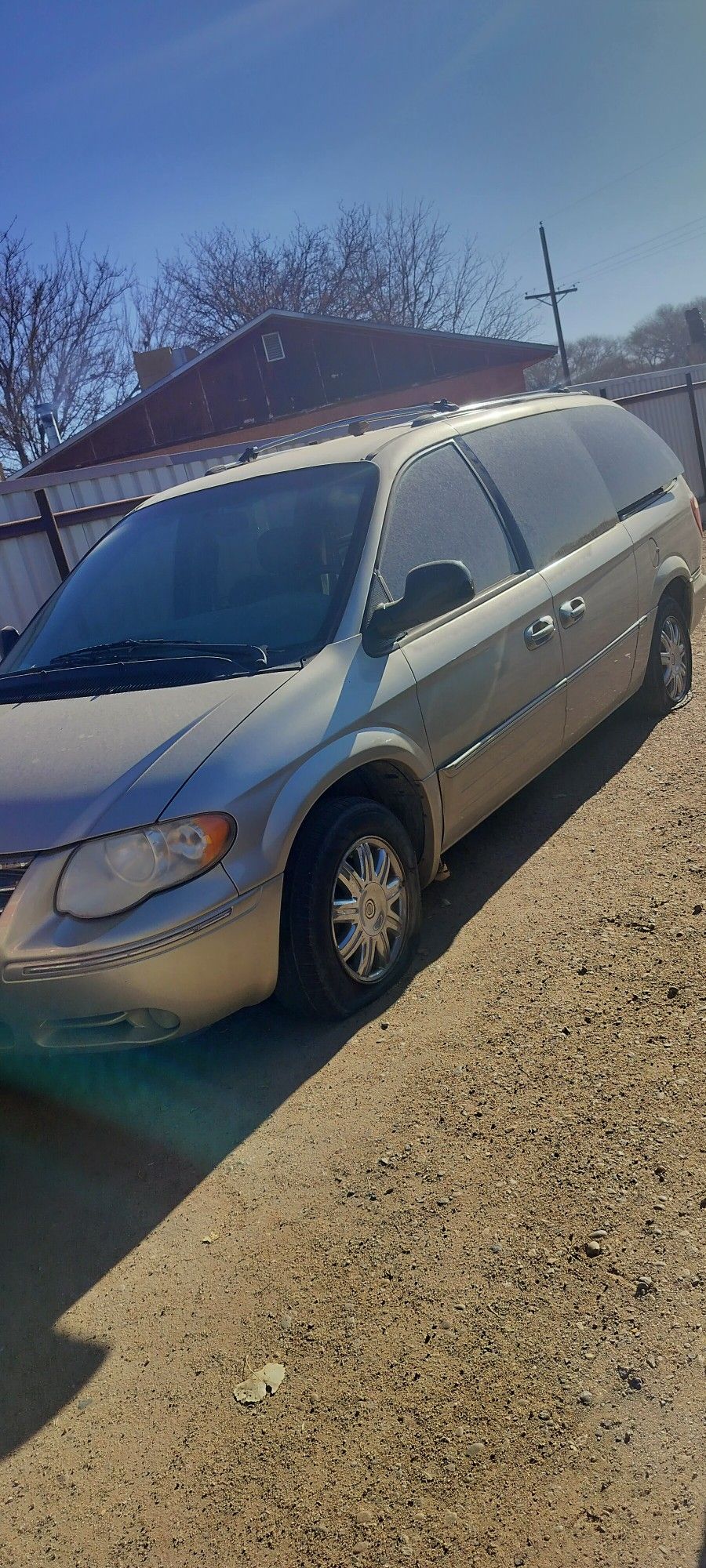 2005 Chrysler Town & Country