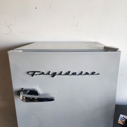 Cold Box Fridge Used