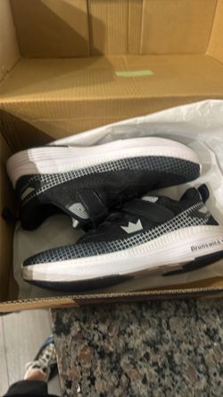 New Brunswick bowling shoe youth 3