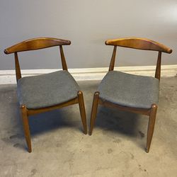 Project! Set of 2 Mid Century Modern Walnut Dining Chairs