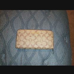 Coach Wallet (Large)