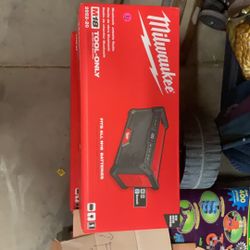 Milwaukee M18 Bluetooth Jobsite Radio