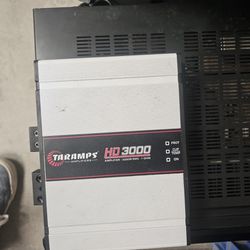 Thramps 3000 Rms Amp