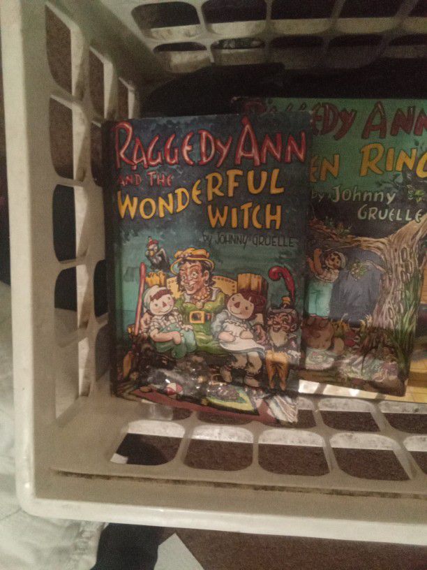 Vintage Raggedy Ann & Andy Books 