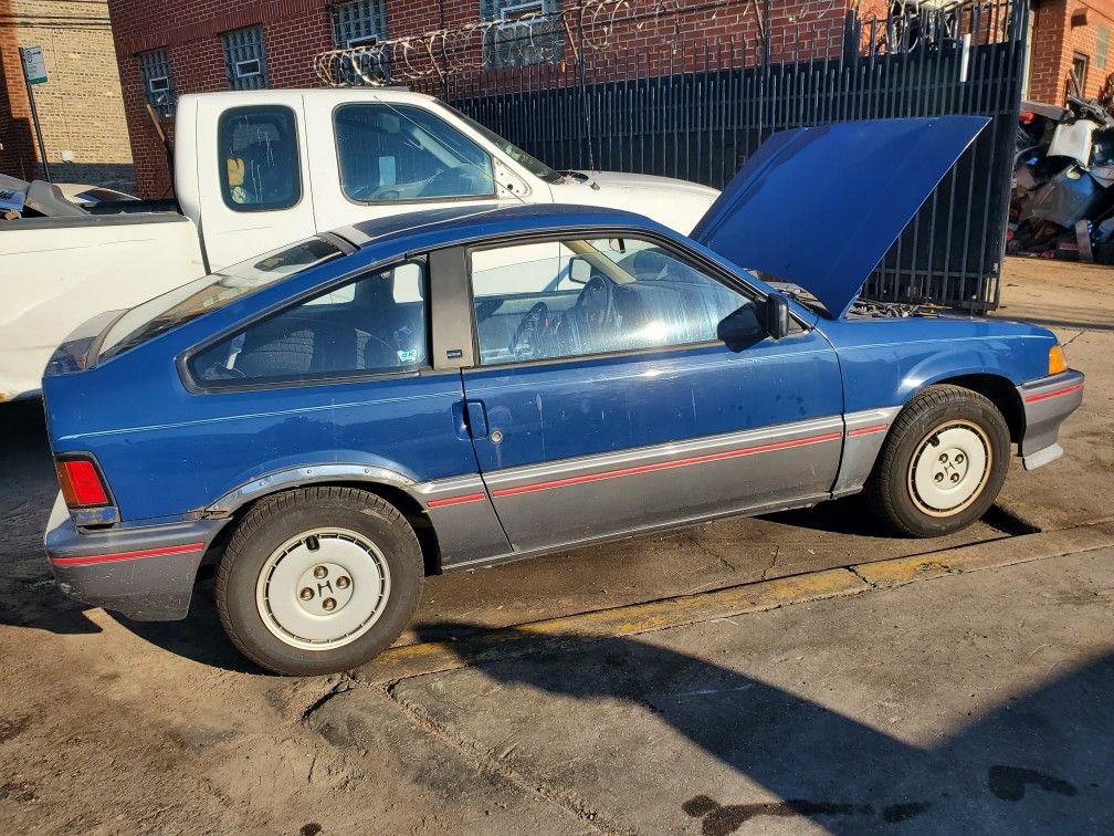 1986 Honda Civic CRX. 1.5 engine. Runs.