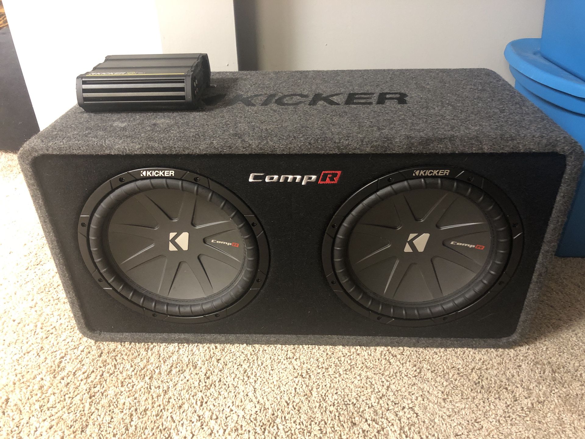 Kicker comp r speakers 12” with 600w amp