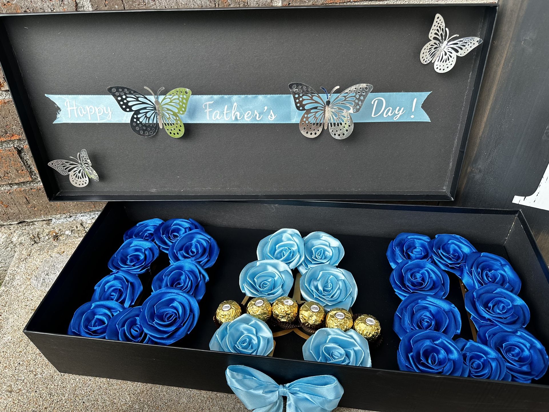 DAD eternal roses box arrangement 