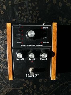 Deadbeat pedal Reverberation Station