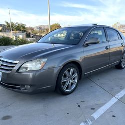 2005 Toyota Avalon Touring