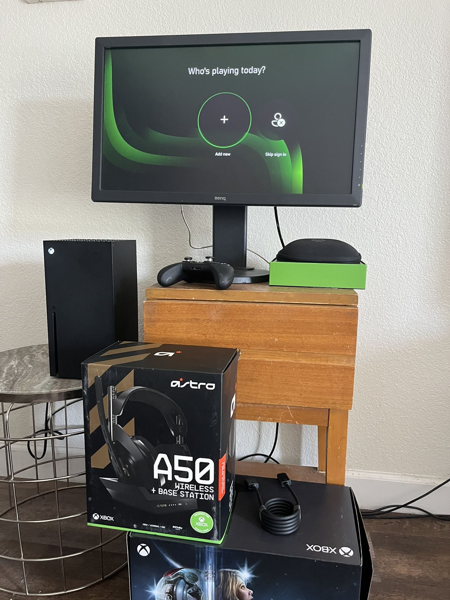 XBOX Series X GAMING BUNDLE