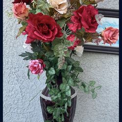 Vase Whit Flowers 