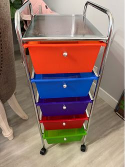Colorful cabinet stirage
