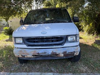 2000 Ford E-250