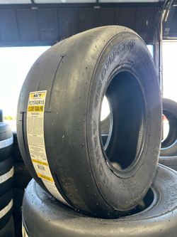 Mickey Thompson Radial Pro in 275/60R15