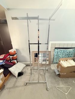 Commercial Chrome 4-Way Clothing Display Rack