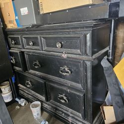 Free Dresser