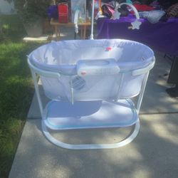Bassinet And Wipe Warmer