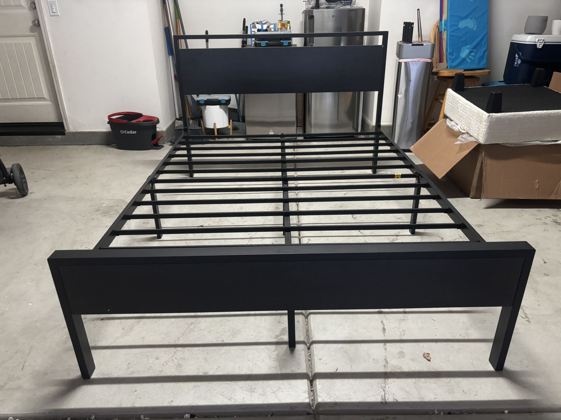 Full Size Metal Platform Bed Frame
