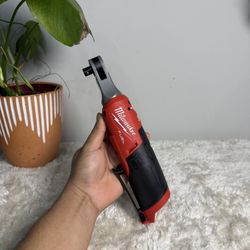 Milwaukee 3/8 Rachet HIGH SPEED M12 FUEL