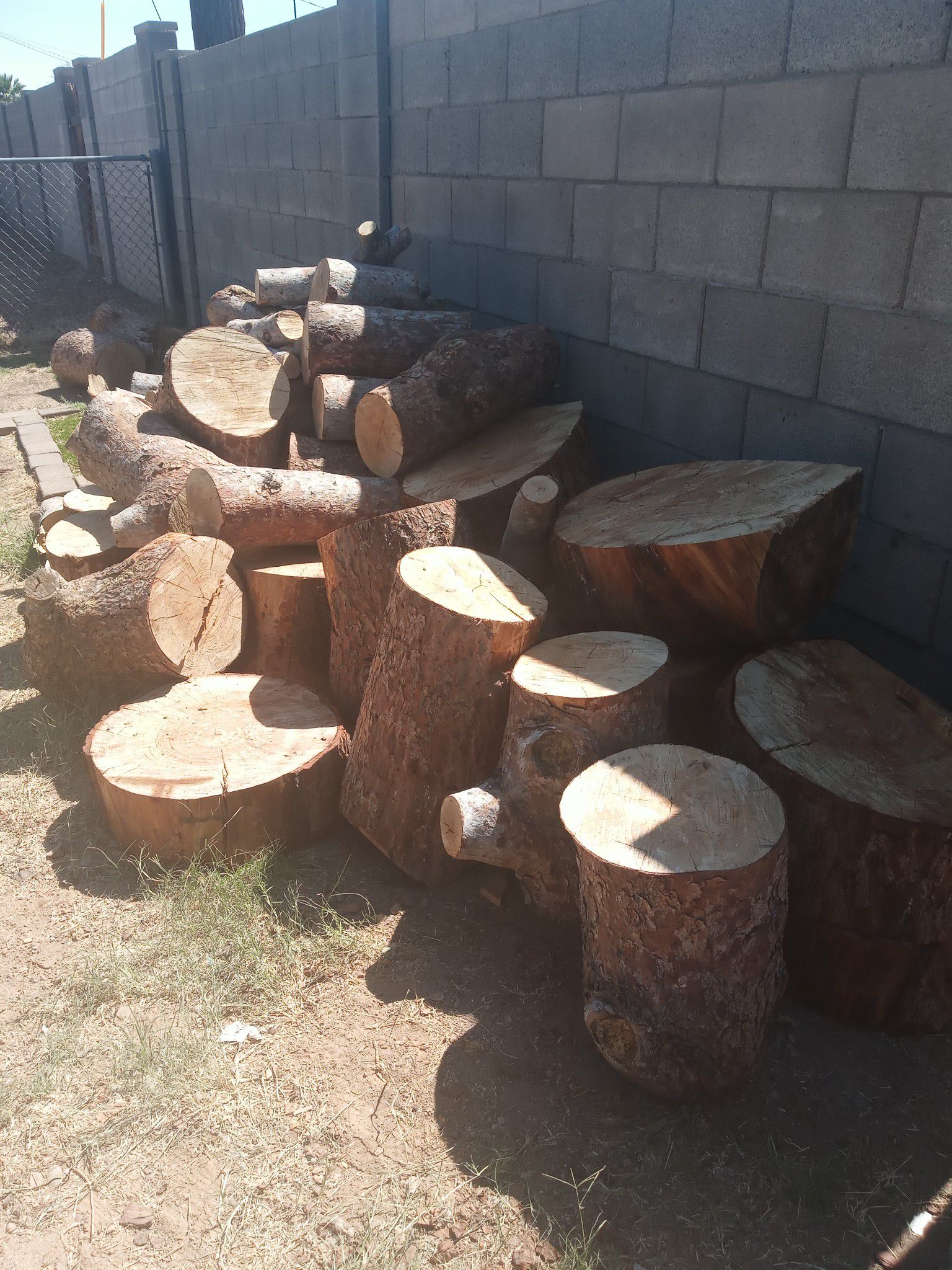 Free pine wood