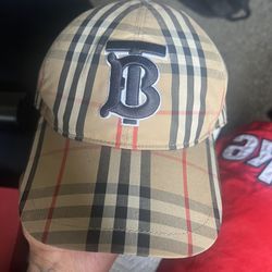 Burberry Medium Men’s Hat