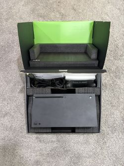 Microsoft Xbox Series X 1TB Black Console w/ Controller & Original Box