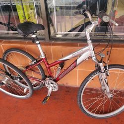 SPECIALIZED EXPEDITION BIKE (SMALL/MEDIUM)