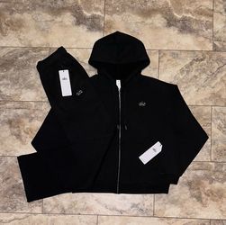 Alo Black Zip-Up Hoodie and Jogger Set