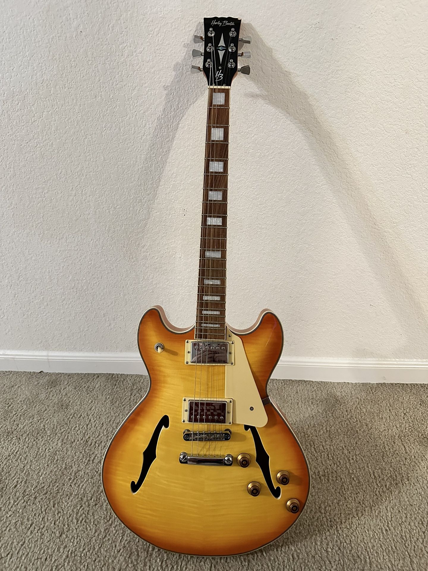 Harley Benton HB 35 Semi hollow